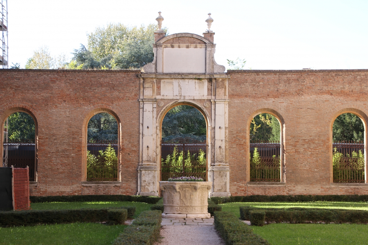 Ferrara, palazzo dei Diamanti (21) - Gianni Careddu