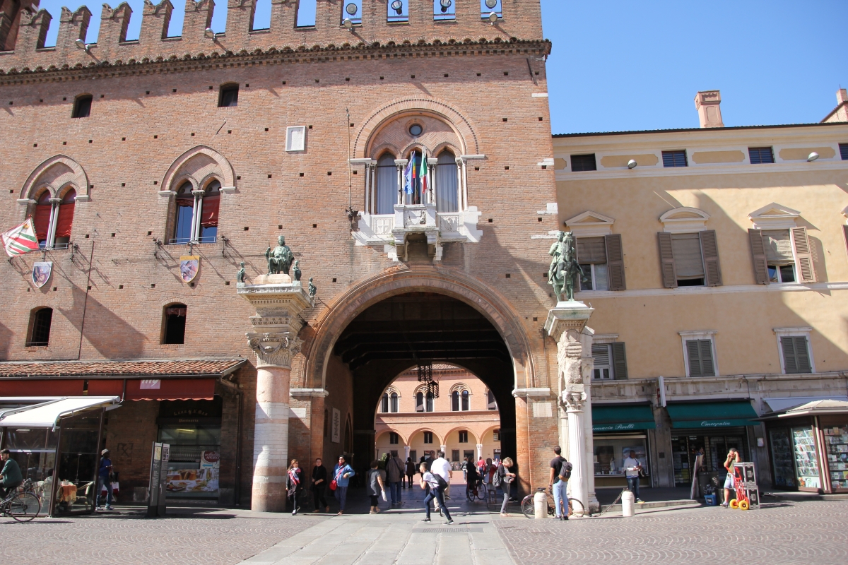 Ferrara, palazzo municipale (08) - Gianni Careddu