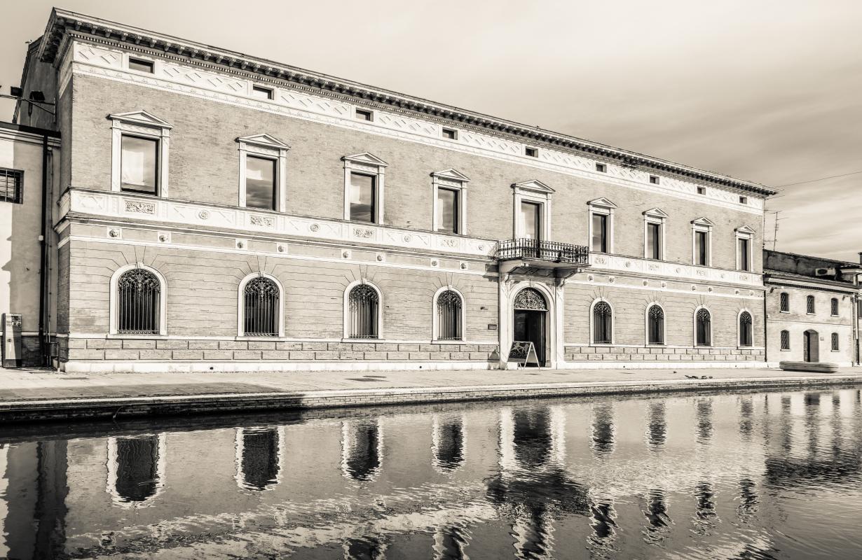 - Palazzo Bellini - Comacchio - - Vanni Lazzari