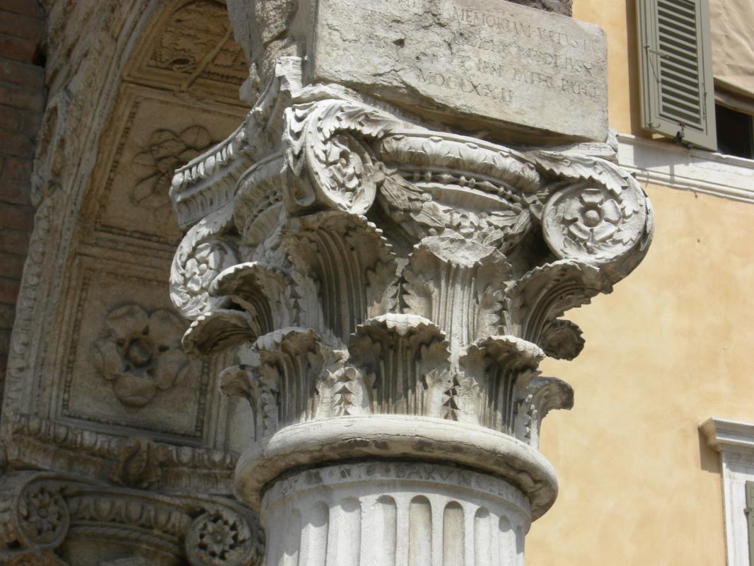 Capitello monumento Niccolò III Ferrara - Nicola Quirico