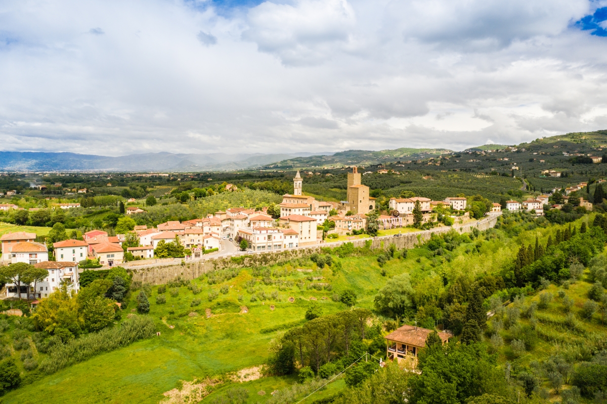 Aerial view of the village of Vinci - ENIT SpA
