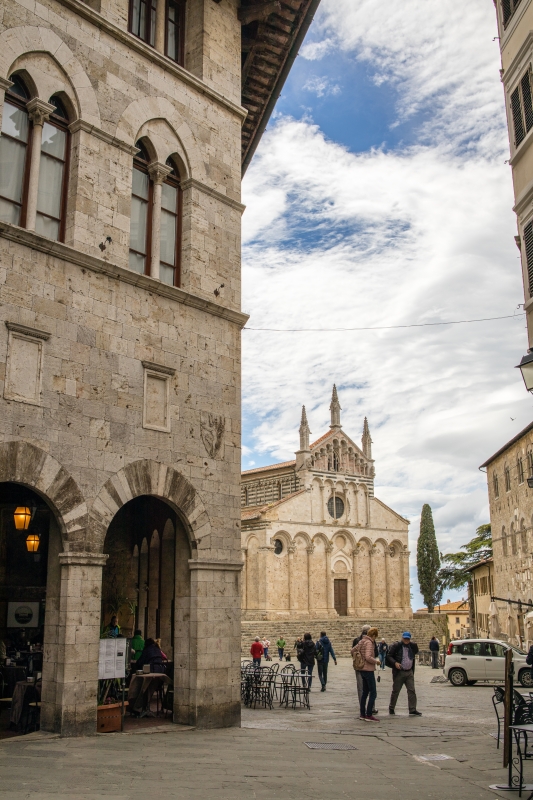 Massa Marittima, the Cathedral of San Cerbone seen from via della Libertà - ENIT SpA