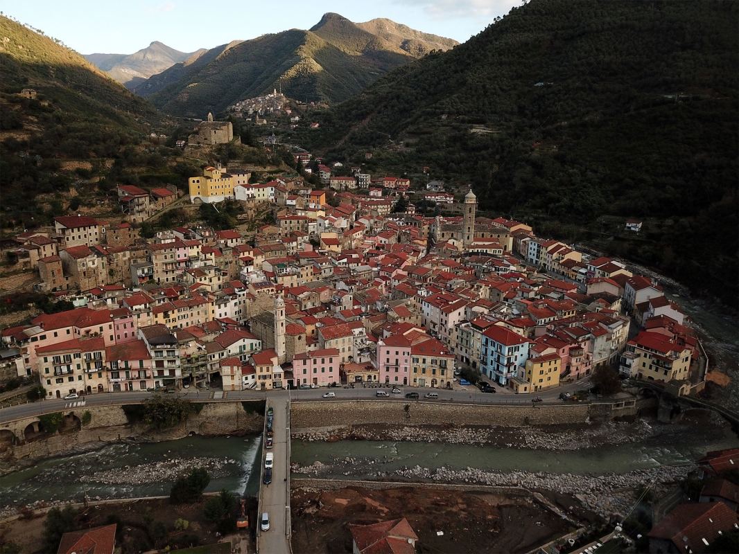 Badalucco - photo taken by drone - Agenzia per la Promozione Turistica InLiguria