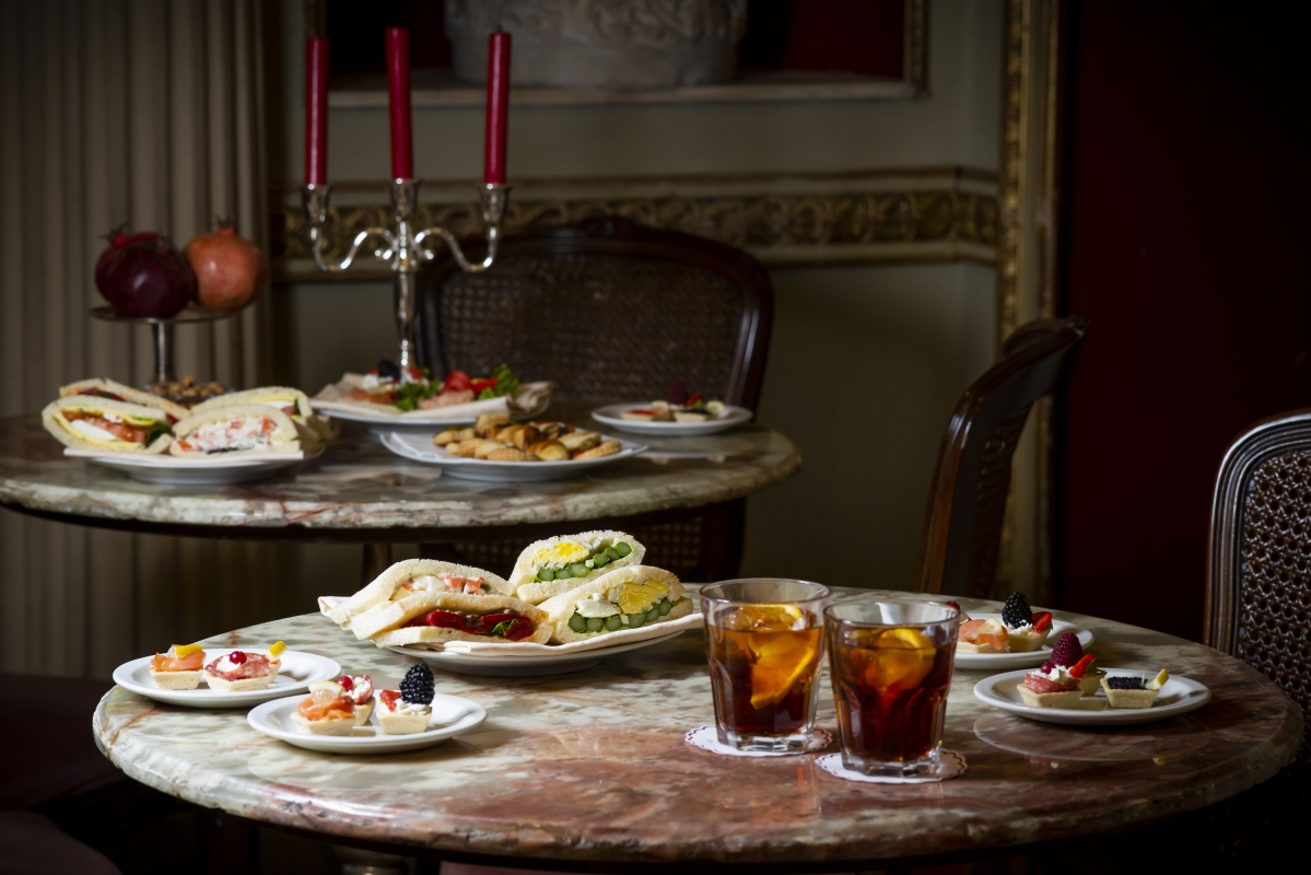 Aperitivo in un caffè storico - VisitPiemonte, Giorgio Perottino - 2019 Getty Images