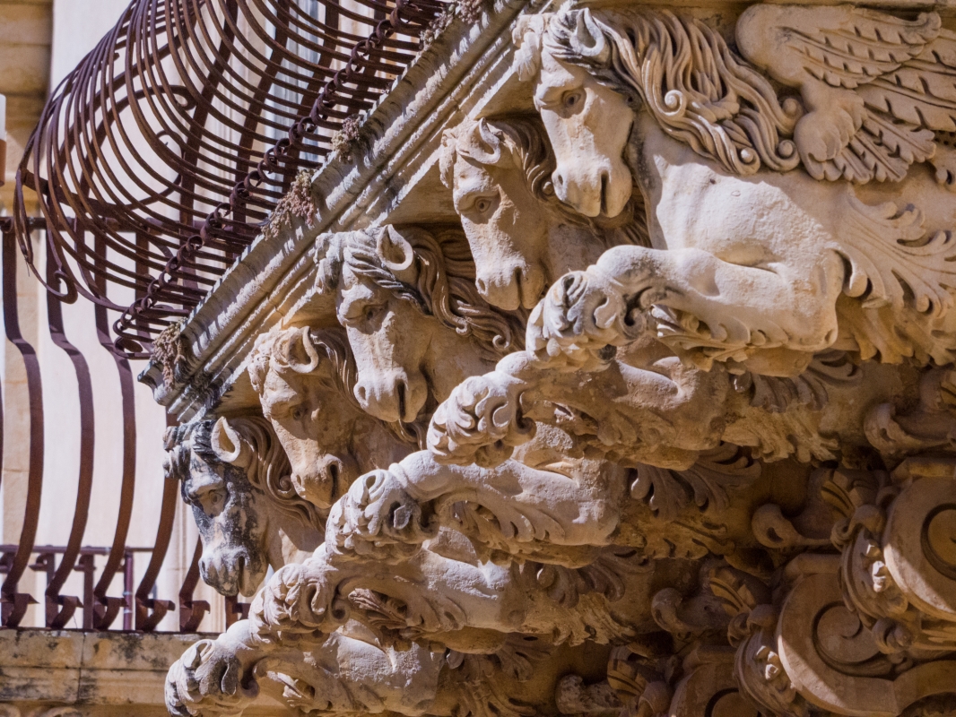 Mensole di Palazzo Nicolaci - Paolo Barone