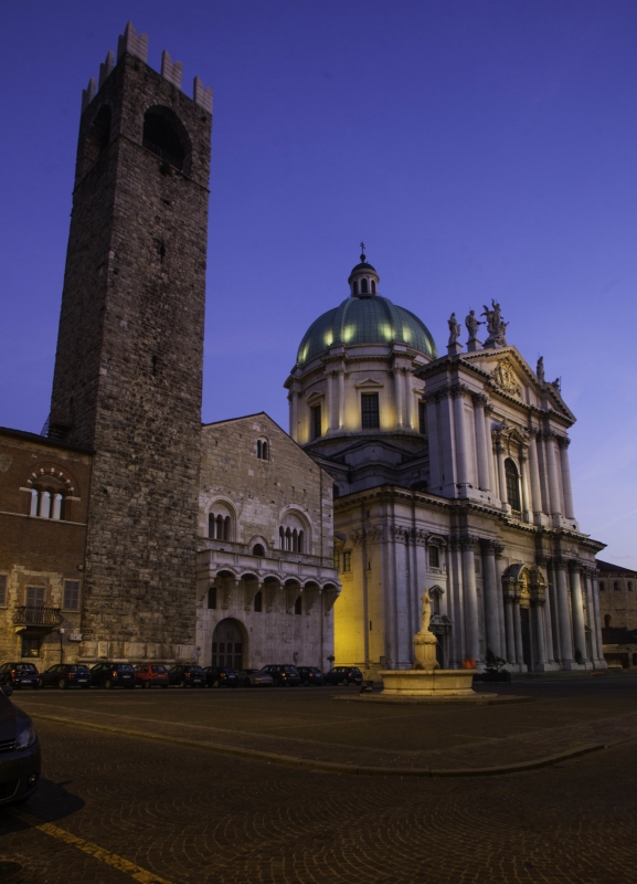 Piazza Duomo - Brescia - inLombardia