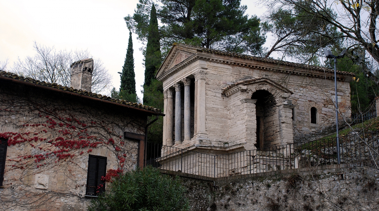 Tempietto del Clitunno - © Umbria Tourism - www.umbriatourism.it