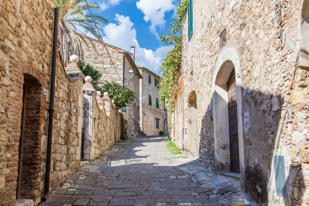 Uno scorcio del borgo di Suvereto - Simone Antonazzo / ENIT SpA