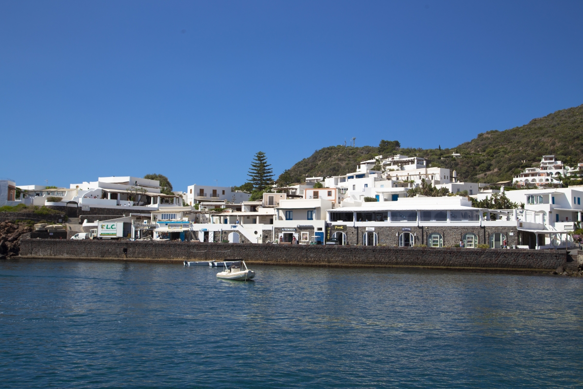 Panarea, near the port - Simone Antonazzo / ENIT SpA