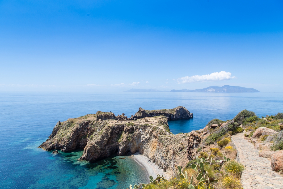 Villaggio preistorico di Capo Milazzese, Panarea - Simone Antonazzo / ENIT SpA