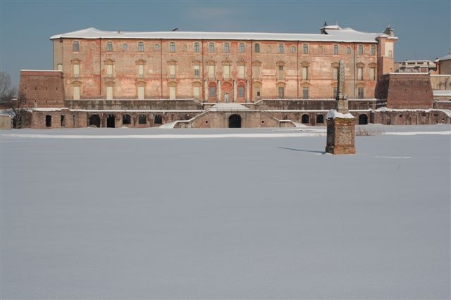 Palazzo ducale inverno - Guido rustichelli