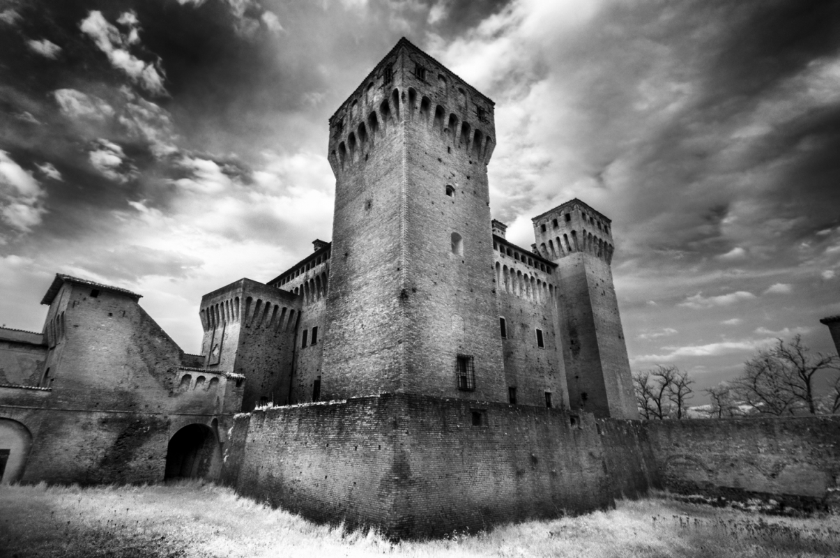 Castello - Rocca di Vignola - Lara zanarini