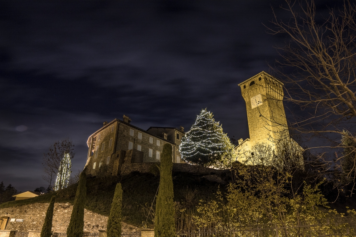 Il castello illuminato - Angelo nastri nacchio