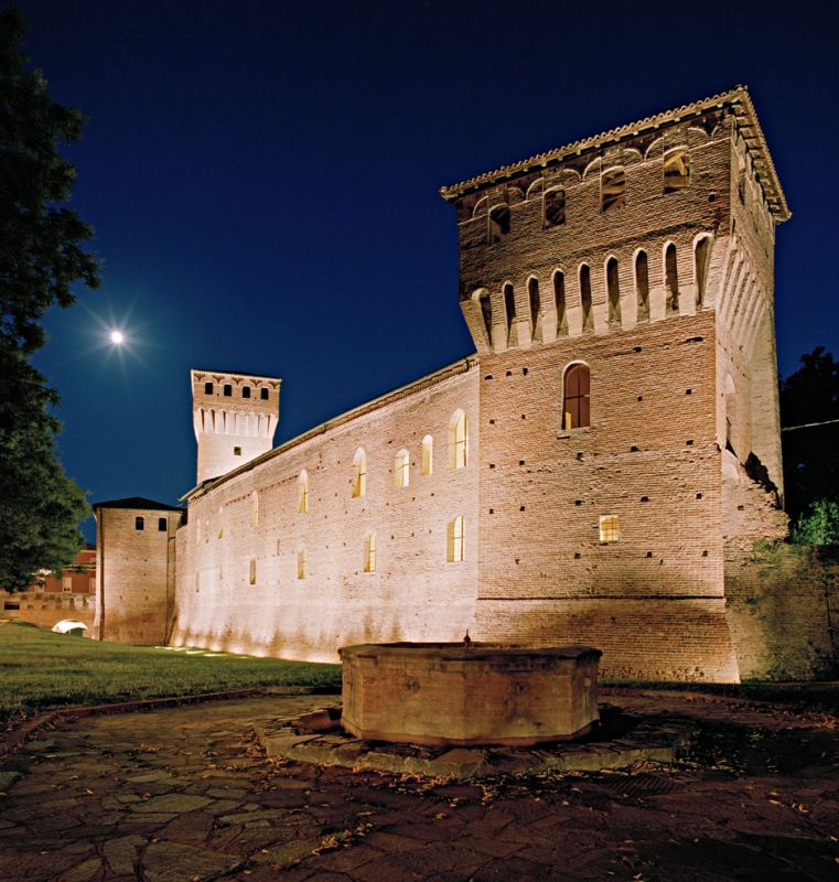 Castello di notte - Alberto Lagomaggiore