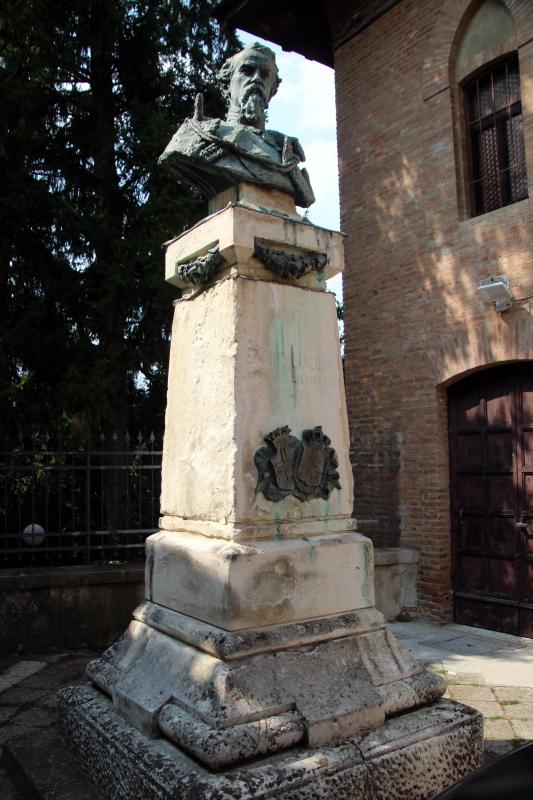 Monumento a Enrico Cialdini (Castelvetro di Modena) 02 - Mongolo1984