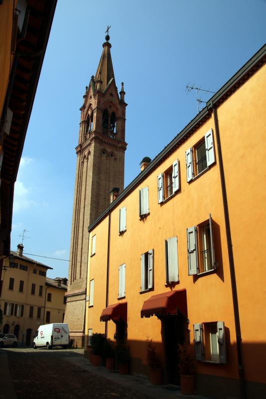 Campanile della chiesa dei Santi Senesio e Teopompo (Castelvetro di Modena) 05 - Mongolo1984