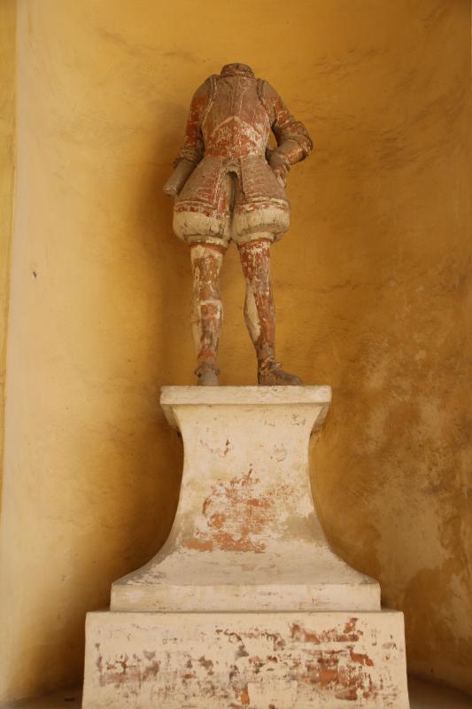 Palazzo Ducale (Sassuolo), statua 01 - Mongolo1984
