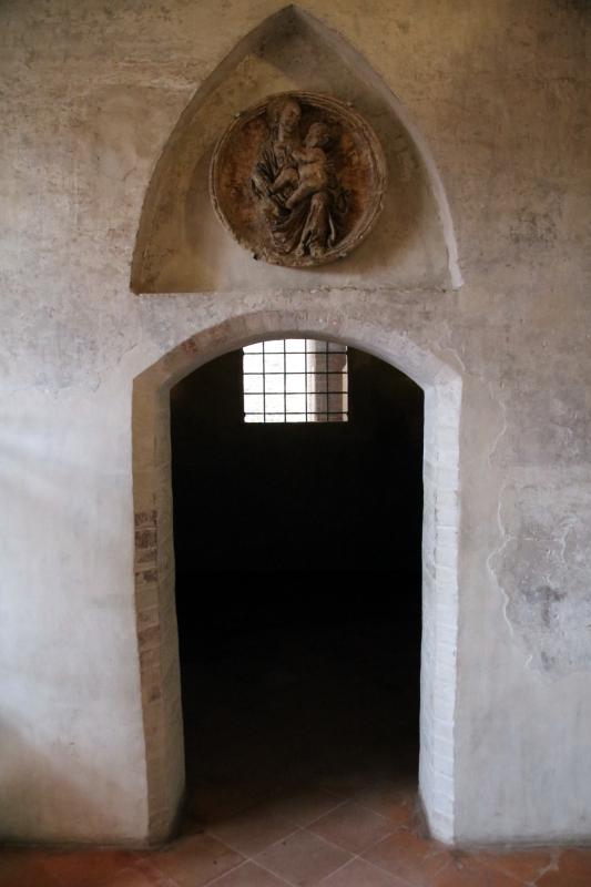 Castello di Vignola, entrata della cappella Contrari 01 - Mongolo1984