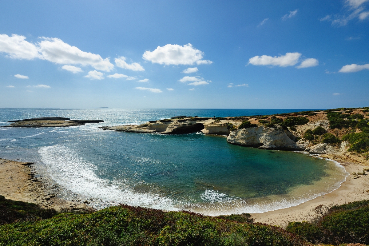 Spiaggia di S'Archittu - Francescomoufotografo - shutterstock.com
