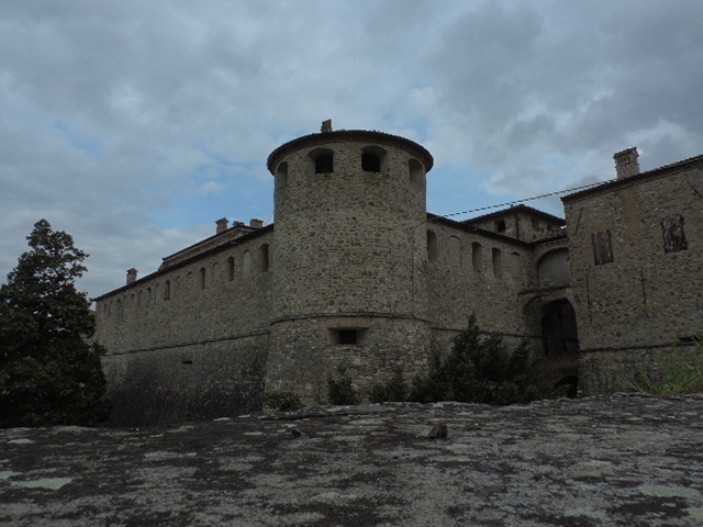 Castello Agazzano - Paperkat
