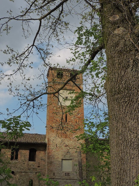 La Torre del castello di Paderna - Paperkat