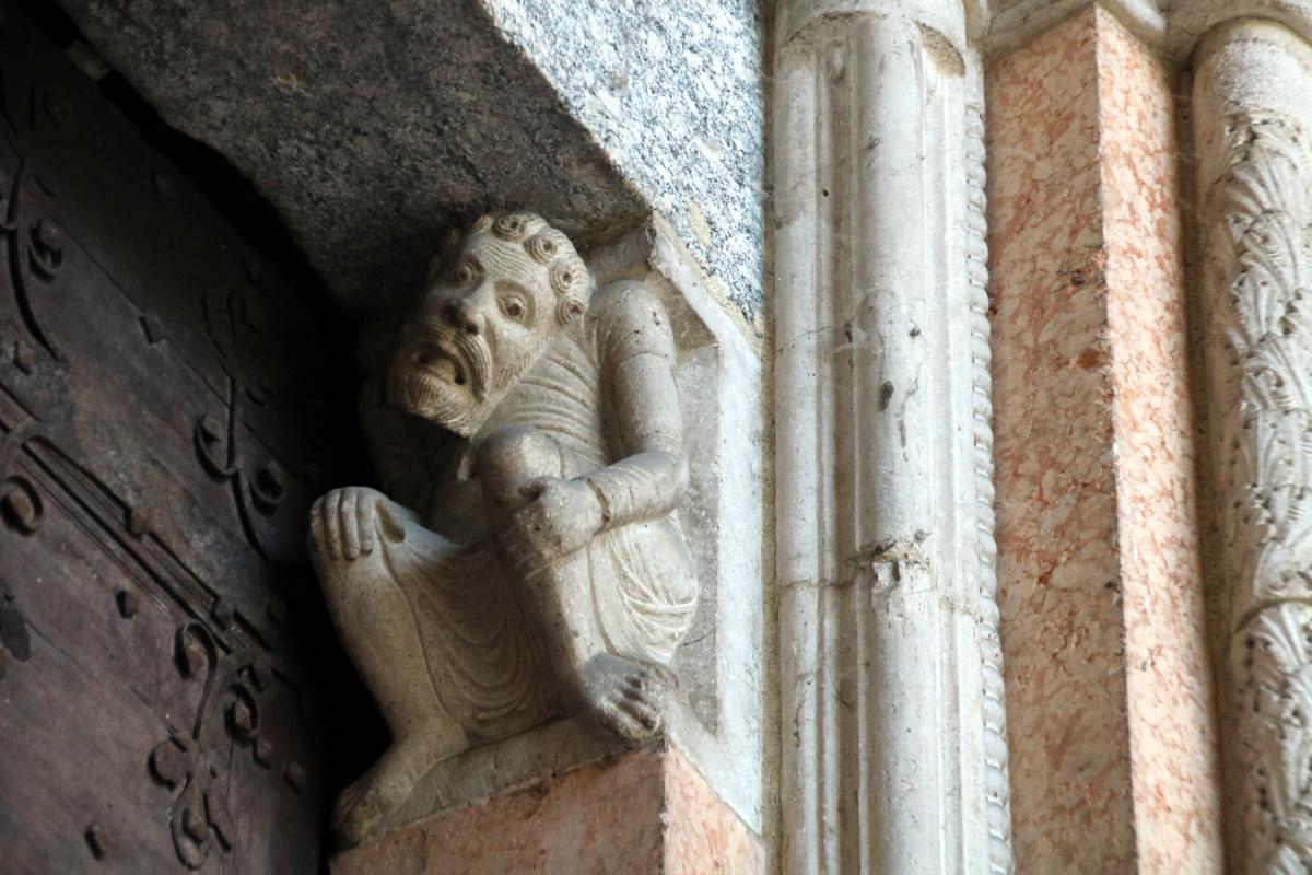 Basilica di Sant'Antonino (Piacenza), portale di marmo (1172) 12 - Mongolo1984