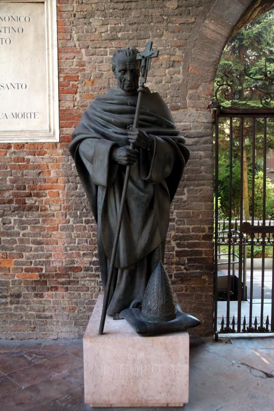 Basilica di Sant'Antonino (Piacenza), statua 01 - Mongolo1984