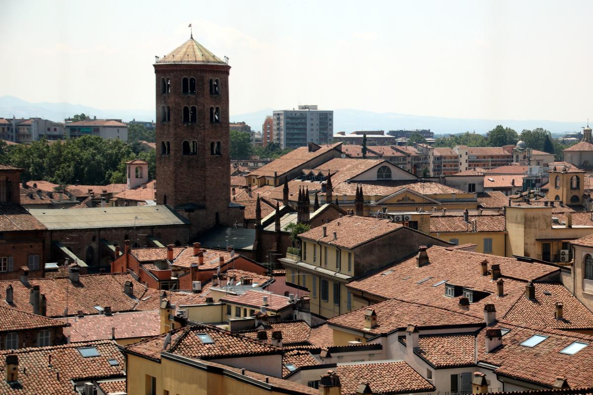 Basilica di Sant'Antonino (Piacenza), campanile 05 - Mongolo1984
