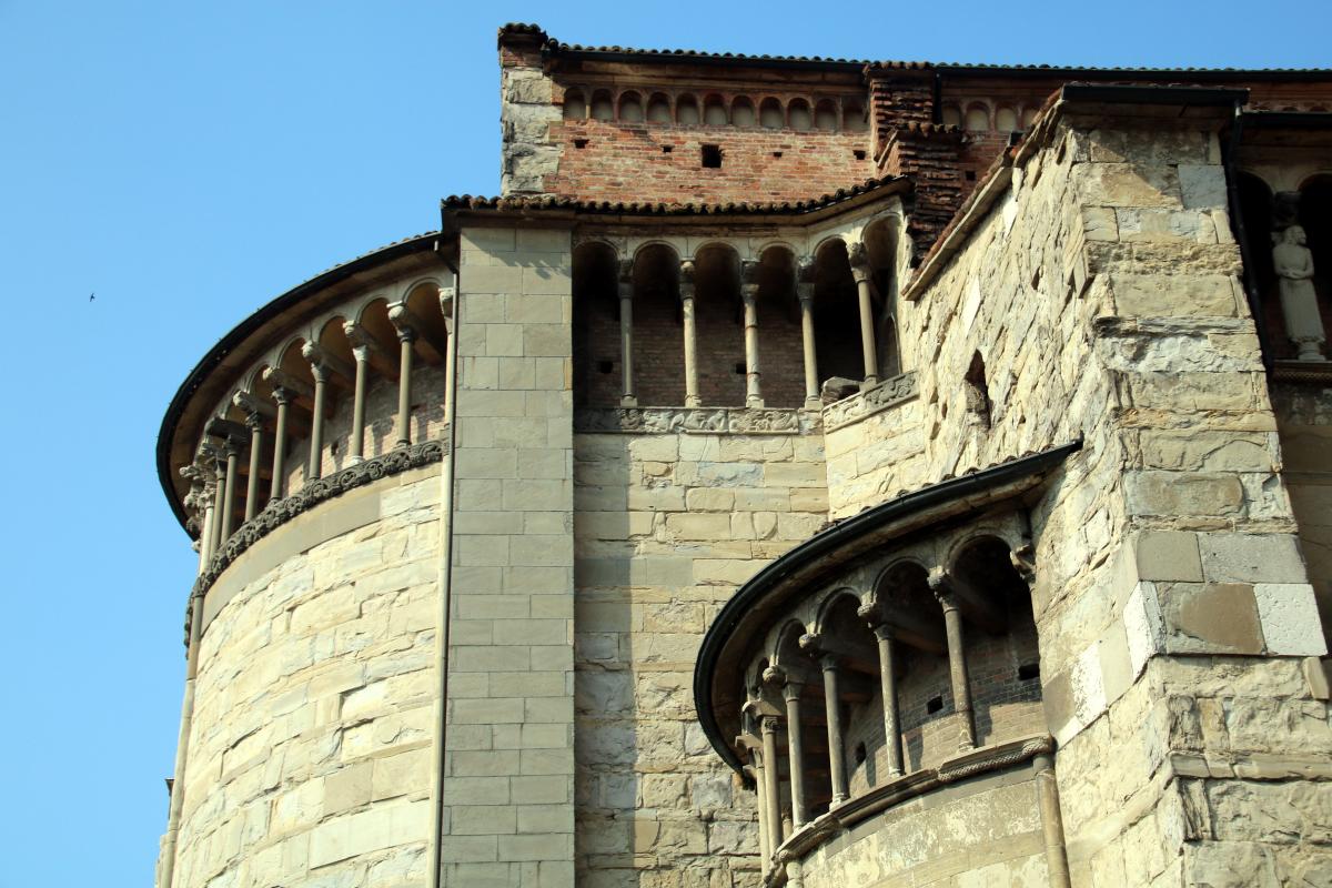 Duomo di Piacenza, esterno 06 - Mongolo1984