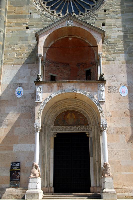 Duomo (Piacenza), portale centrale, protiro 05 - Mongolo1984