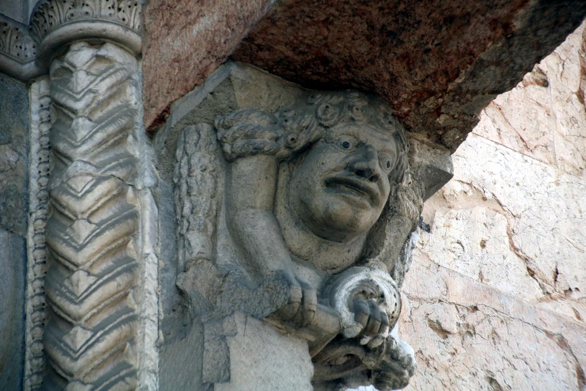 Duomo (Piacenza), portale centrale 04 - Mongolo1984