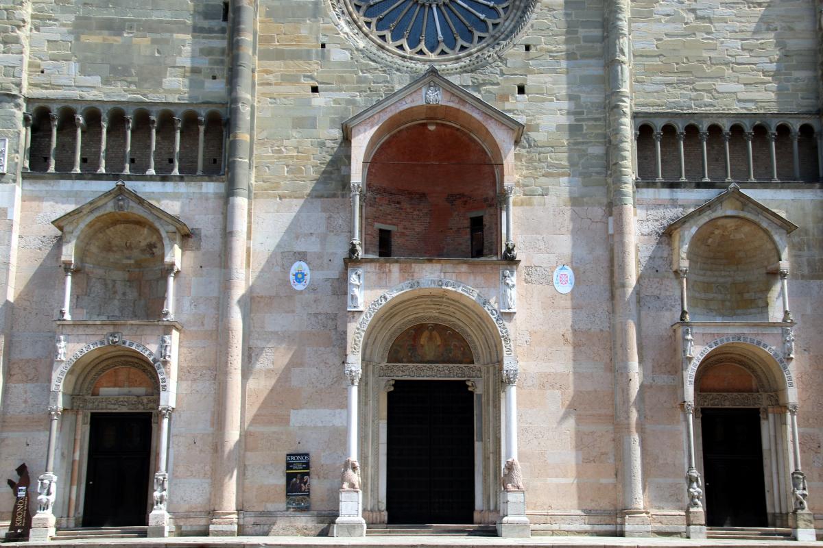 Duomo (Piacenza), facciata 06 - Mongolo1984