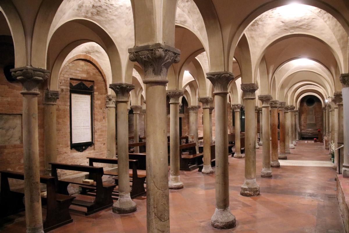 Duomo di Piacenza, cripta 07 - Mongolo1984