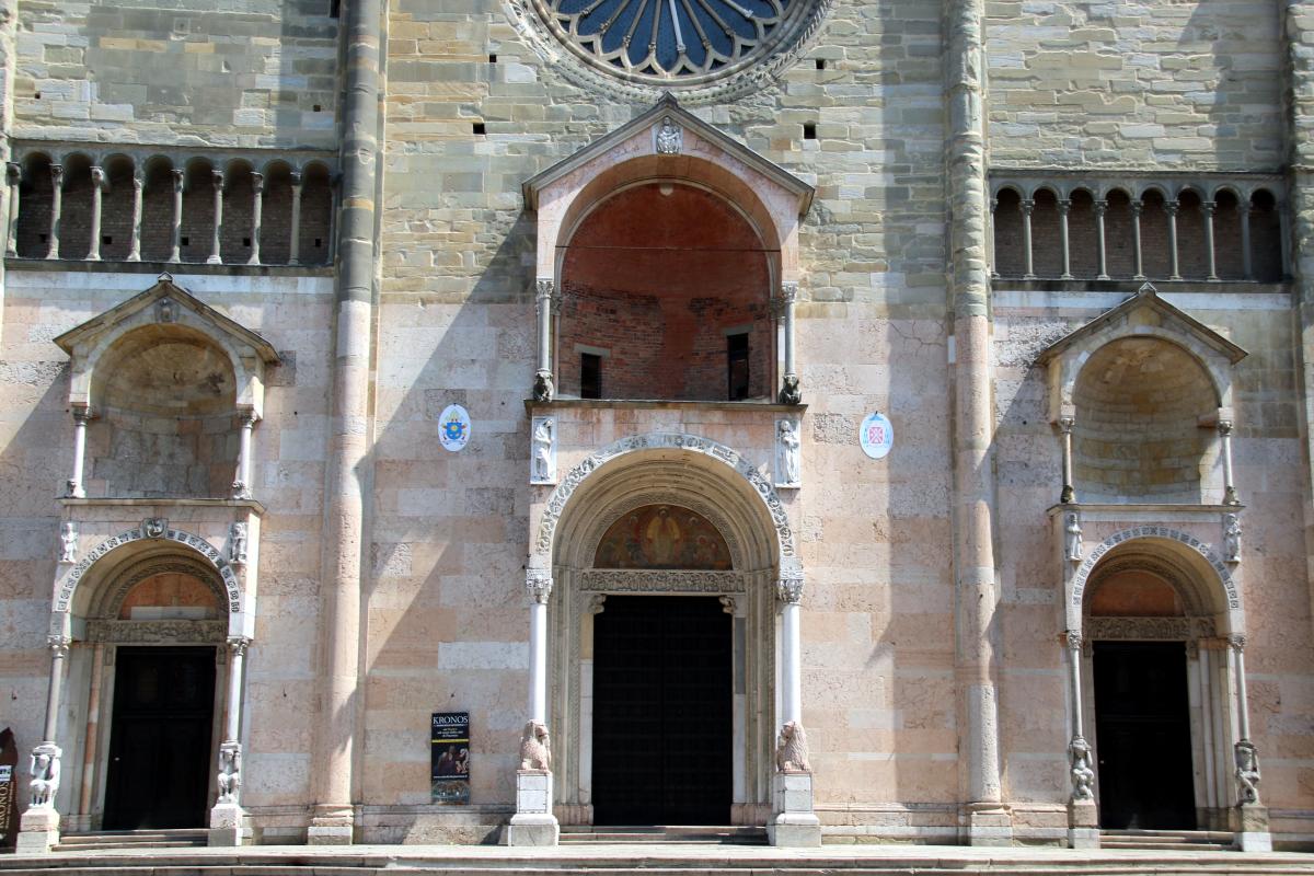 Duomo (Piacenza), facciata 05 - Mongolo1984