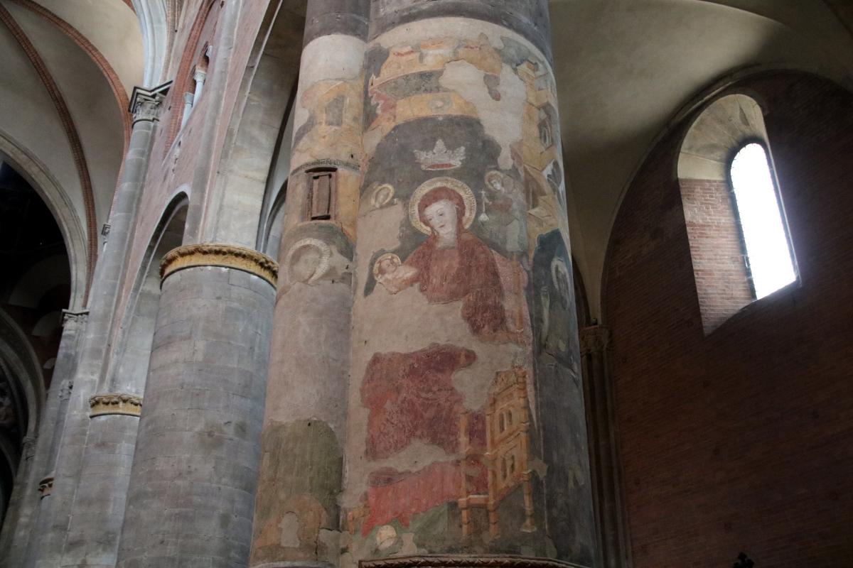 Duomo (Piacenza), Beata Vergine in trono con il Bambino 01 - Mongolo1984