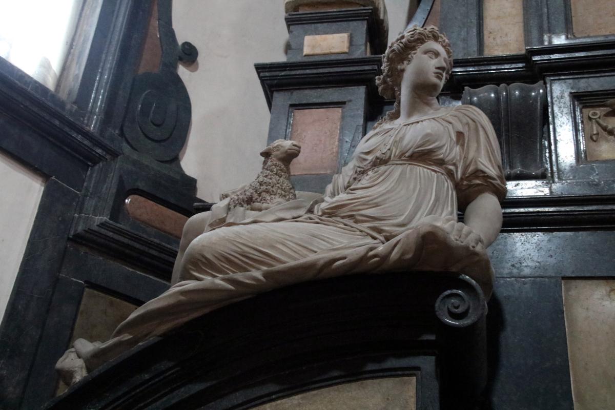 Monumento a Margherita d'Austria, moglie di Ottavio Farnse, iniziato su disegno di Simone Moschino (1593) 07 - Mongolo1984