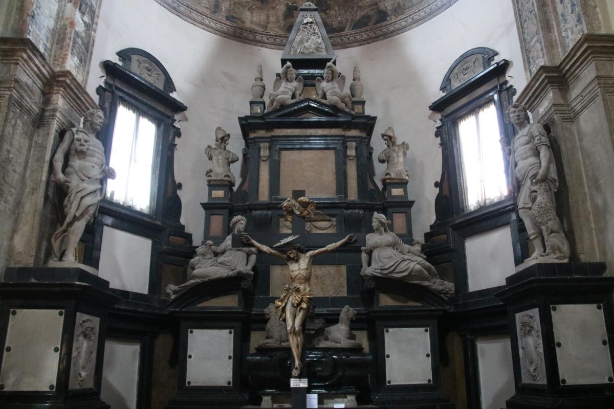 Monumento a Margherita d'Austria, moglie di Ottavio Farnse, iniziato su disegno di Simone Moschino (1593) 01 - Mongolo1984
