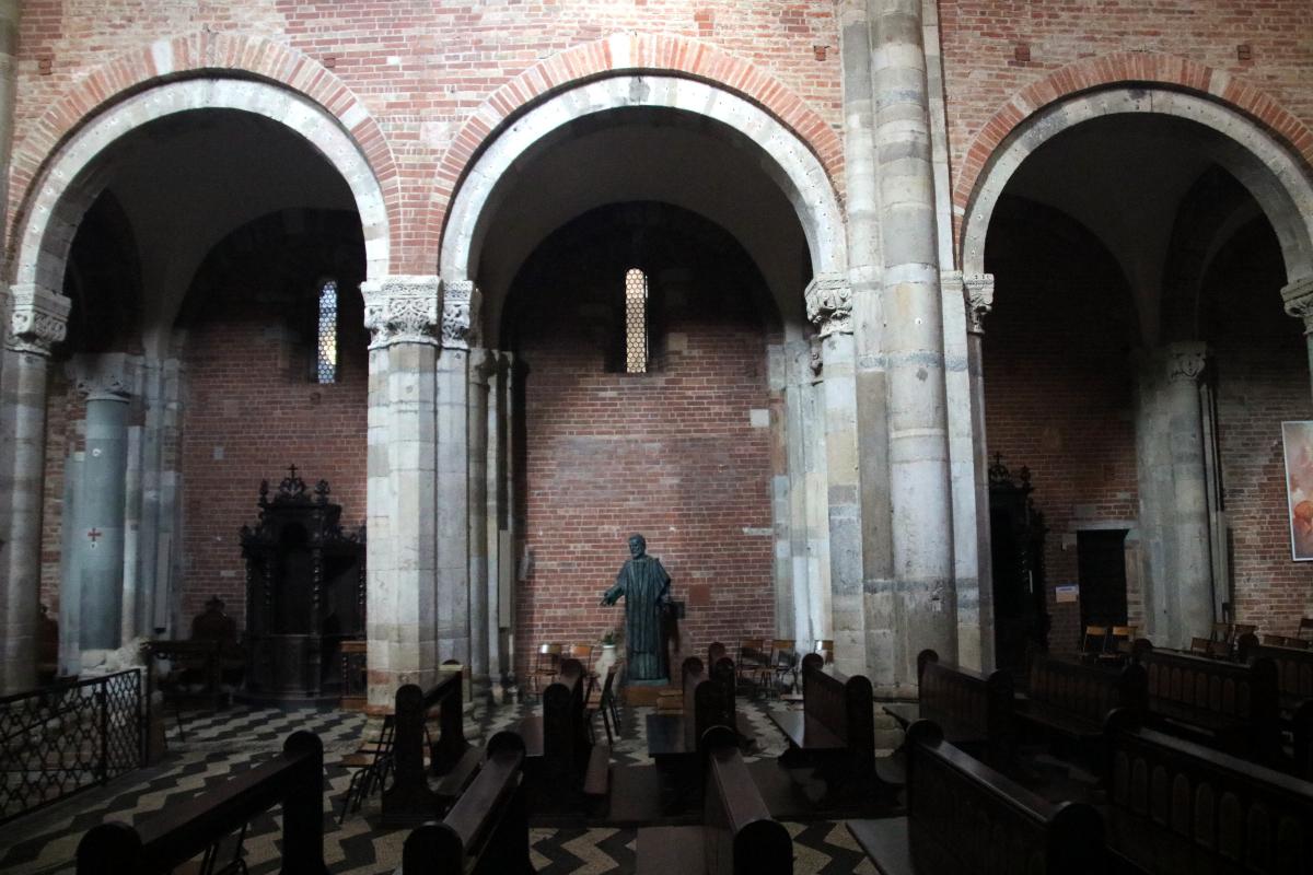 Basilica di San Savino (Piacenza), interno 10 - Mongolo1984