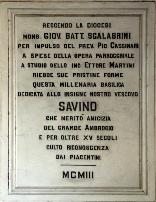 Basilica di San Savino (Piacenza), lapide dell'atrio 01 - Mongolo1984