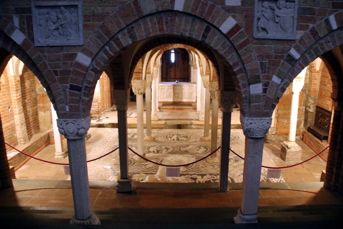 Basilica di San Savino (Piacenza), cripta 02 - Mongolo1984