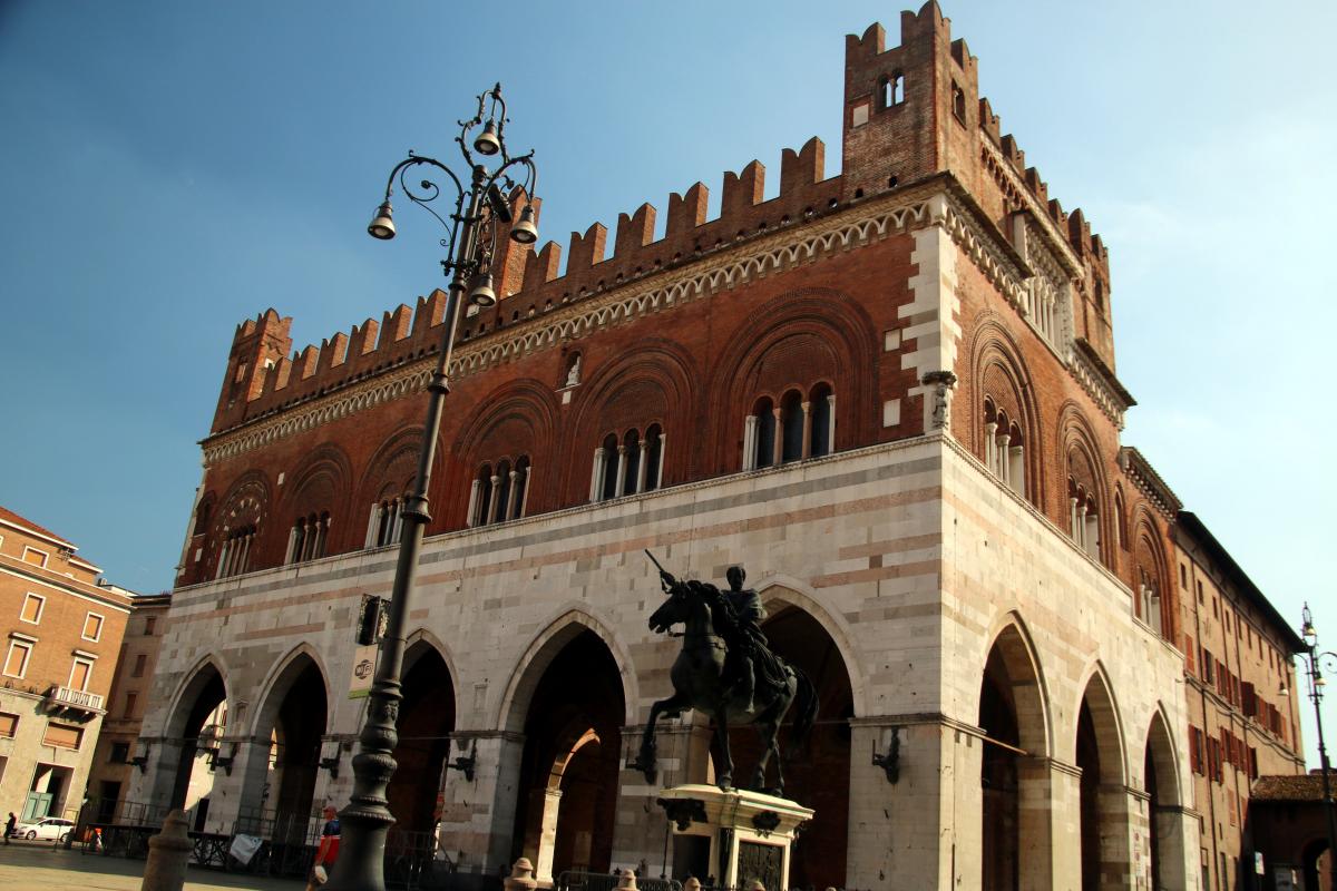 Palazzo Comunale (Piacenza) 08 - Mongolo1984