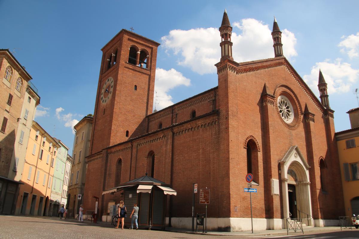 Piazza Borgo e chiesa di Santa Brigida (Piacenza) - Mongolo1984