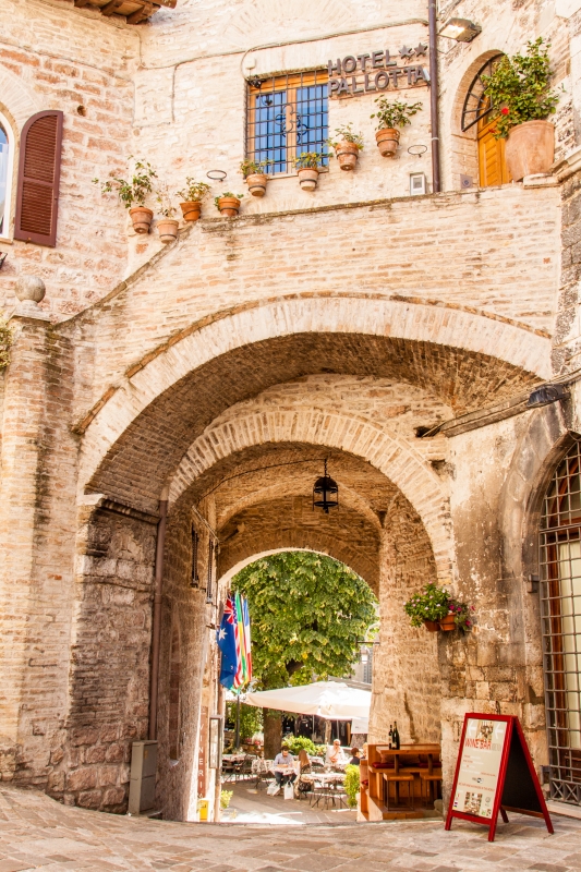 Uno scorcio di Assisi in via San Rufino - Simone Antonazzo / ENIT SpA