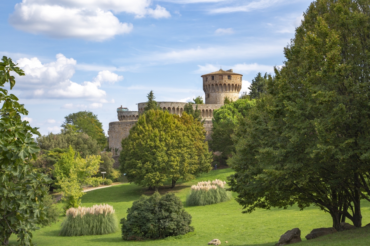 Fortezza Medicea di Volterra vista dal Parco Archeologico "Enrico Fiumi" - Simone Antonazzo / ENIT SpA