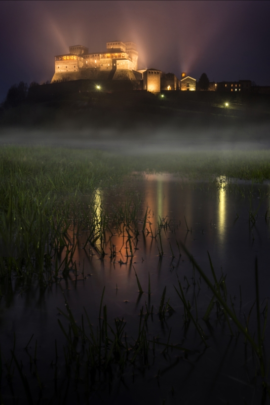 Castello di Torrechiara di notte - MIBAC - Lara zanarini