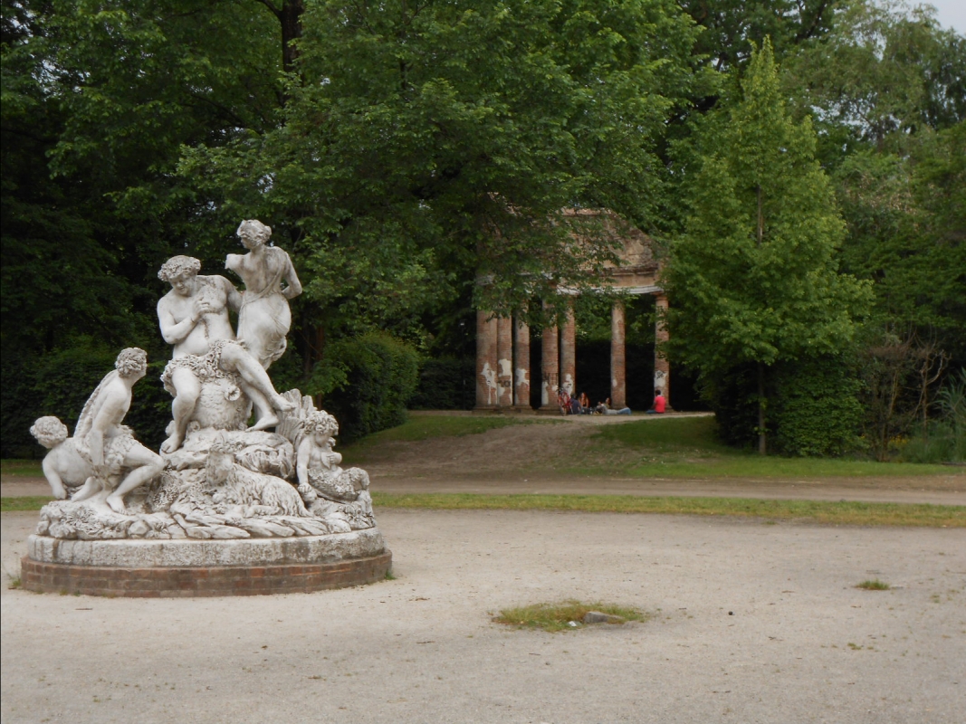 Parco Ducale a Parma (statua e tempietto) - Cristina Guaetta