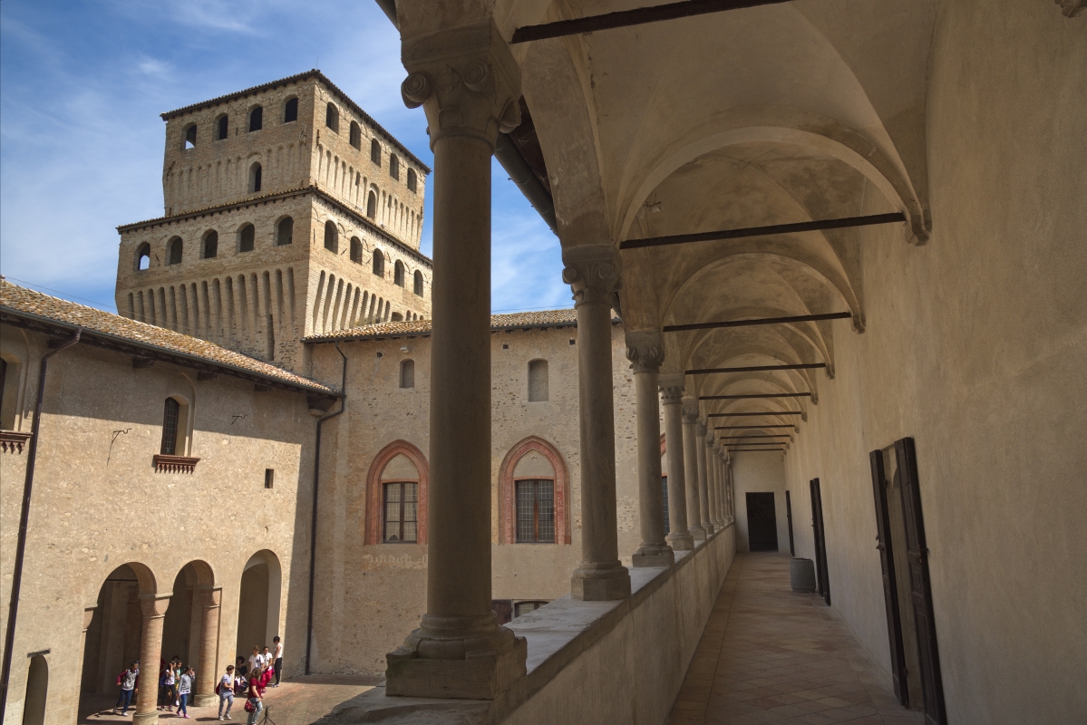 Castello Torrechiara, Loggia Est - Enrico Robetto