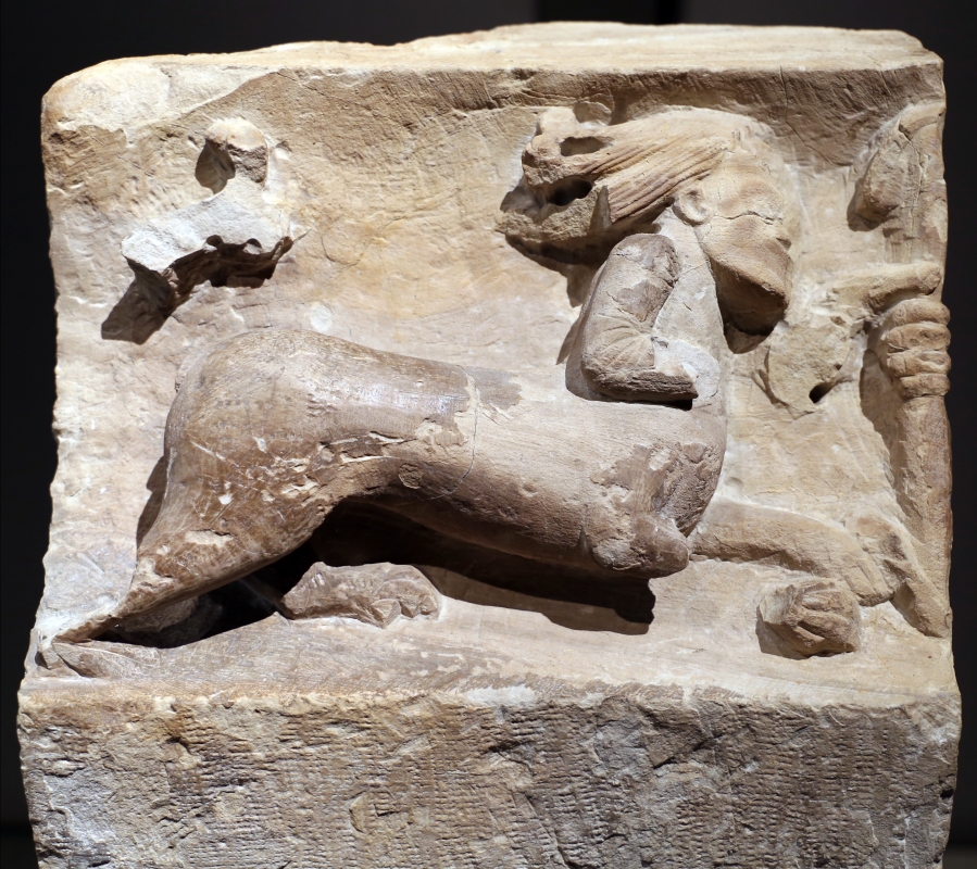Lapicida padano, mensola con centauro che scocca una freccia, 1100-1150 ca - Sailko