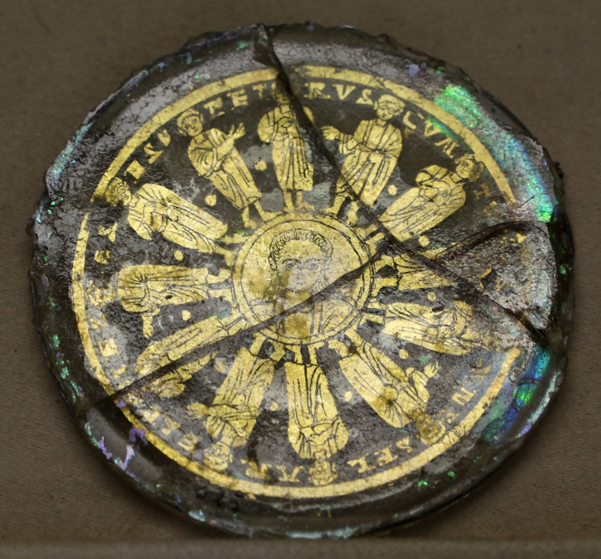 Fondo di coppa dorato con cristo e i dodici apostoli, IV-V secolo dc - Sailko