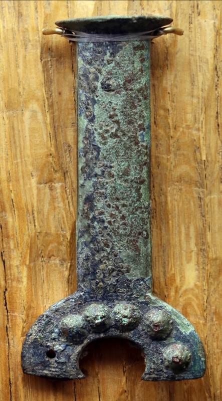 Età del bronzo, impugnatura di pugnale a manico fuso di tipo rodano - Sailko